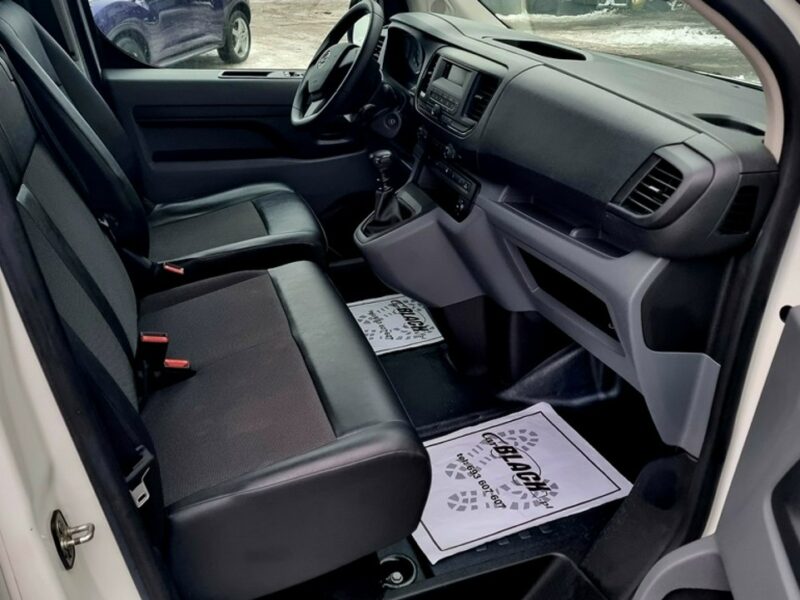 Opel Vivaro Pisemna Gwarancja 12 miesięcy - niski przebieg