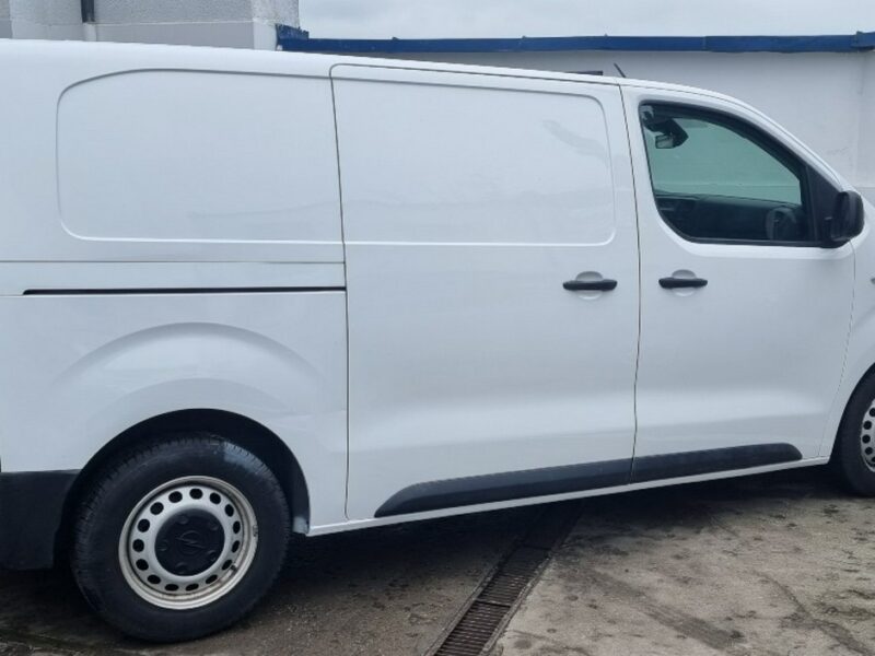 Opel Vivaro Pisemna Gwarancja 12 miesięcy - niski przebieg