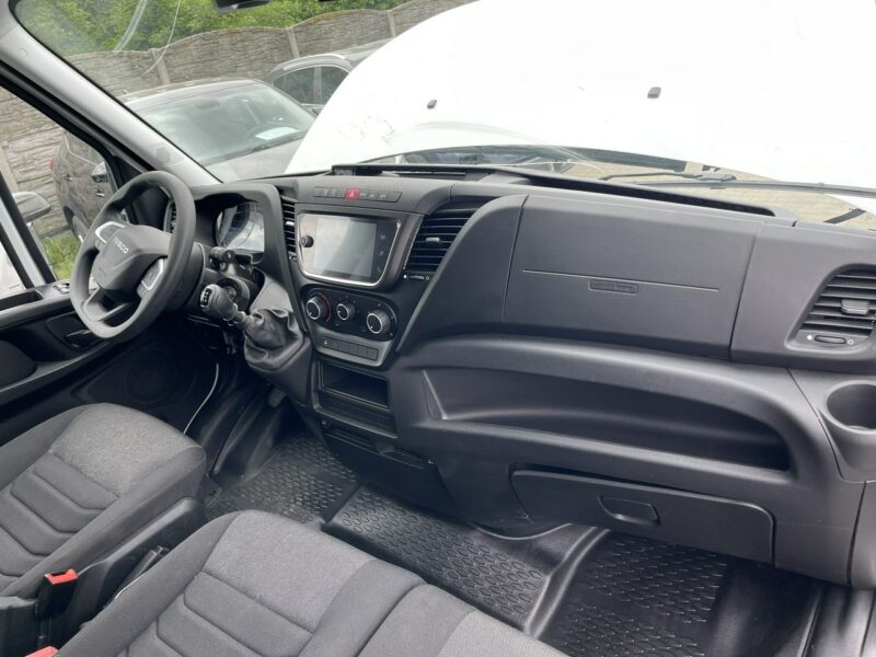 Iveco Daily 50C18 V H Plandeka Klimatyzacja