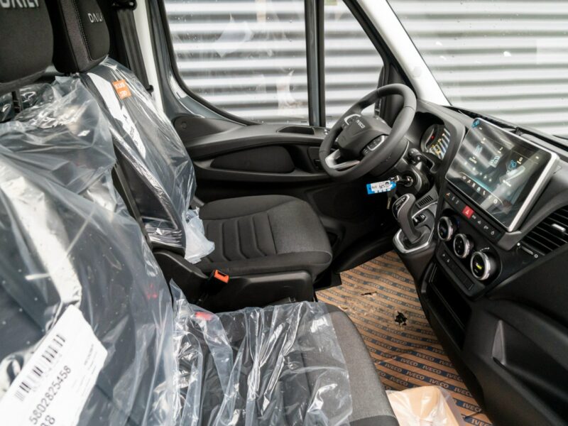Iveco Daily 35S18A8H V 12m3 176KM Kamera Akt.Tempo. Komfortowy Fotel Od ręki 2234 zł