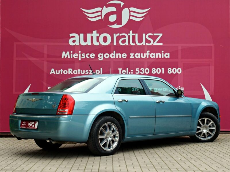 Chrysler 300C 5,7 HEMI/ Automat/ 4x4 / Szyberdach / Zadbany / Lift / Bezwypadkowy