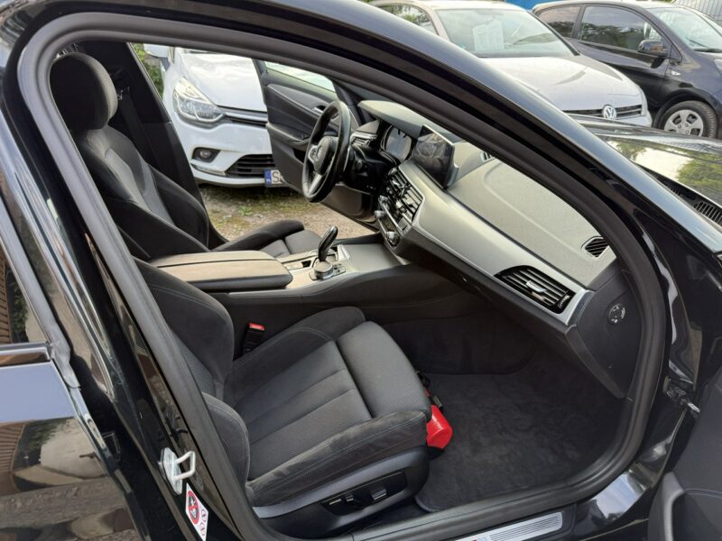 BMW 520 M*PAKIET*2.0*190*PS*X*DRIVE*Full*Led*Salon*Polska*Kamera*Hak*Alu*19* G30/G31 (2017-2023)