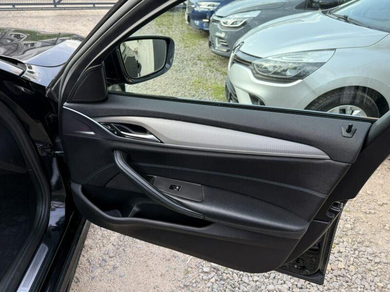 BMW 520 M*PAKIET*2.0*190*PS*X*DRIVE*Full*Led*Salon*Polska*Kamera*Hak*Alu*19* G30/G31 (2017-2023)