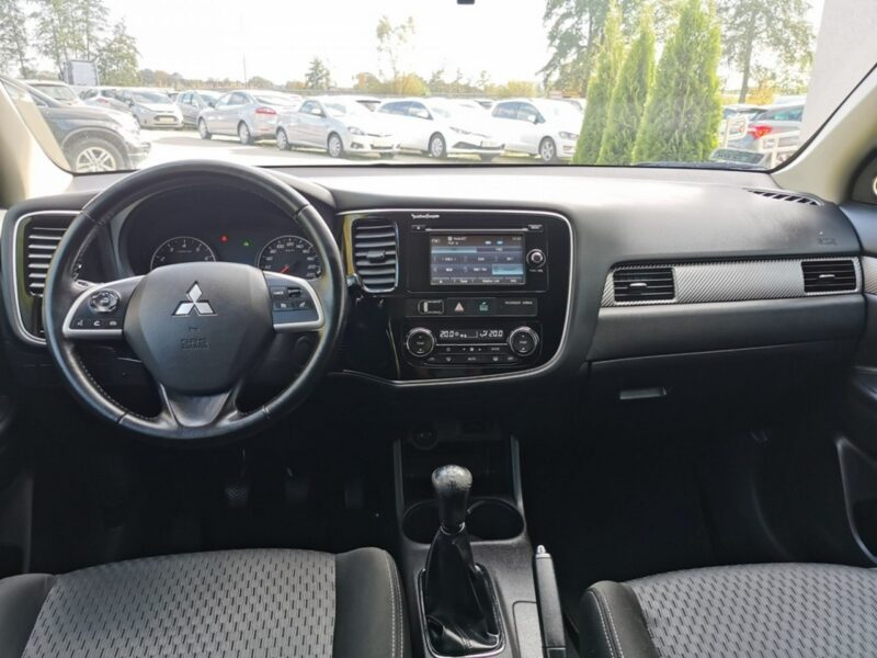 Mitsubishi Outlander 2.0 DID 150KM # Klimatronik # Kamera # Tempomat # Gwarancja III (2012-)