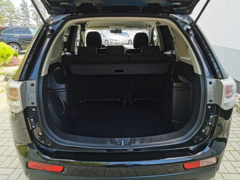 Mitsubishi Outlander 2.0 DID 150KM # Klimatronik # Kamera # Tempomat # Gwarancja III (2012-)