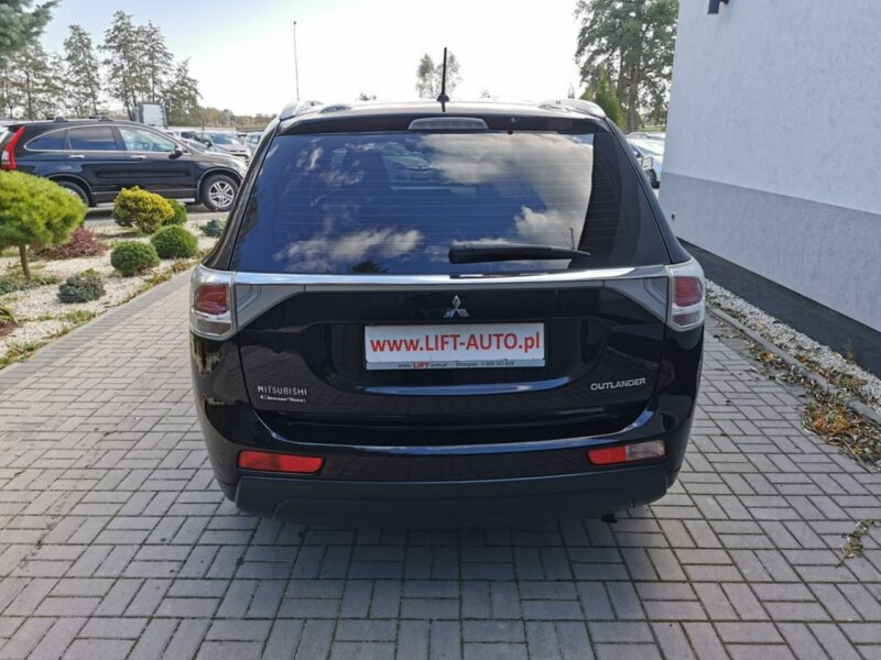 Mitsubishi Outlander 2.0 DID 150KM # Klimatronik # Kamera # Tempomat # Gwarancja III (2012-)
