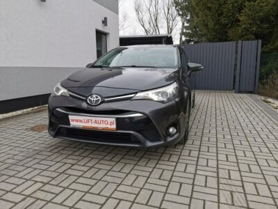 Toyota Avensis 1.8 Benzyna 147KM # Salon # 1-Właś. # Serwis # FV 23% # Gwarancja III (2009-)