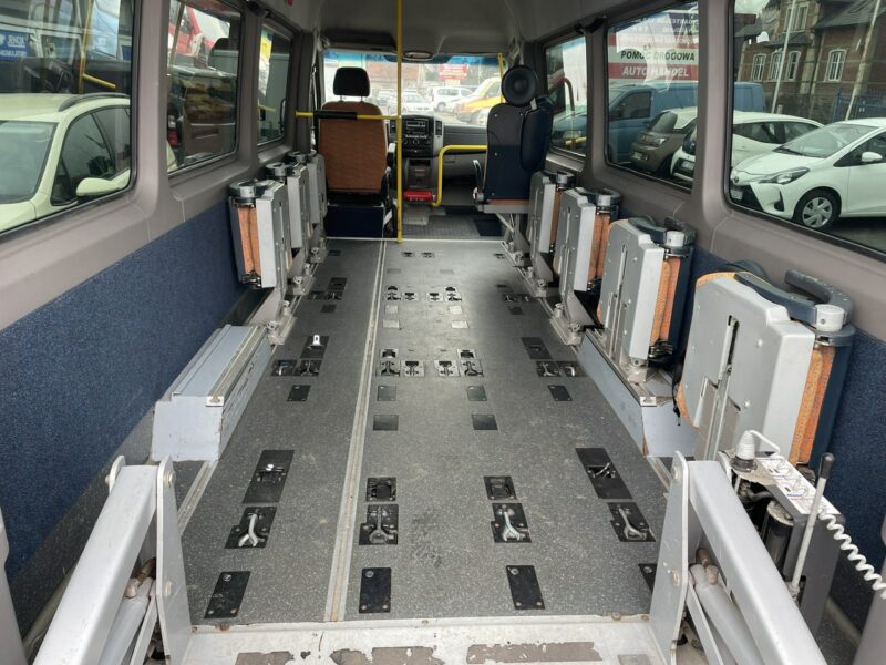 Mercedes Sprinter Sprinter Maxi przewozu niepełnosprawnych Rampa inwalida Flex 3-wózki III (2006-)