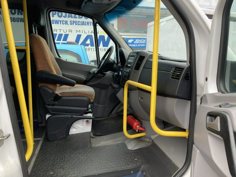 Mercedes Sprinter Sprinter Maxi przewozu niepełnosprawnych Rampa inwalida Flex 3-wózki III (2006-)