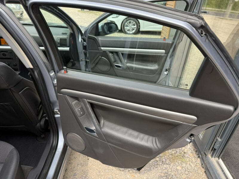 Opel Vectra GTS*2.2i*147*KM*KLIMATRONIK*niemcy*opłacony*stan*BDB*zwykły*pod*GAZ C (2002-2008)