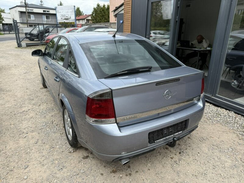 Opel Vectra GTS*2.2i*147*KM*KLIMATRONIK*niemcy*opłacony*stan*BDB*zwykły*pod*GAZ C (2002-2008)