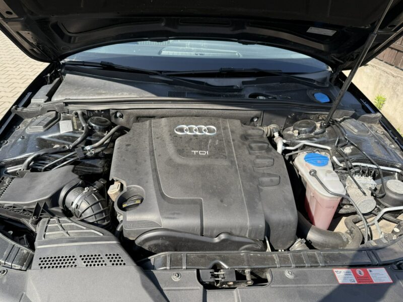 Audi A4 2,0 tdi sedan świeżo zarejestrowana B8 (2007-2015)