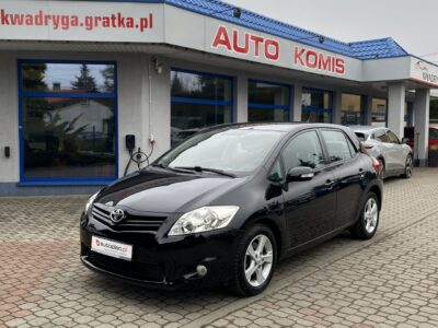 Toyota Auris Rezerwacja II (2012-)