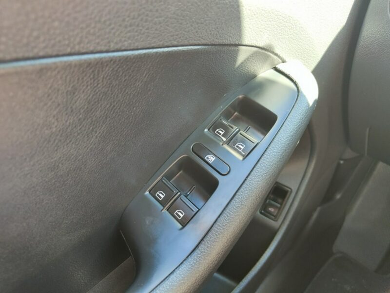 Volkswagen Jetta 1.8 TFSI 170 KM, Automat, Skóra, Nawigacja, Bluetooth, Kamera, Alu,USB A6 (2010-)