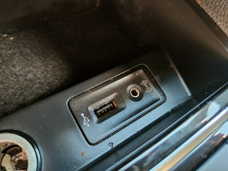 Volkswagen Jetta 1.8 TFSI 170 KM, Automat, Skóra, Nawigacja, Bluetooth, Kamera, Alu,USB A6 (2010-)