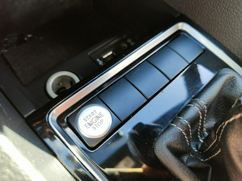 Volkswagen Jetta 1.8 TFSI 170 KM, Automat, Skóra, Nawigacja, Bluetooth, Kamera, Alu,USB A6 (2010-)