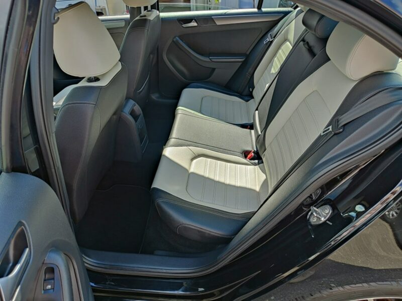 Volkswagen Jetta 1.8 TFSI 170 KM, Automat, Skóra, Nawigacja, Bluetooth, Kamera, Alu,USB A6 (2010-)
