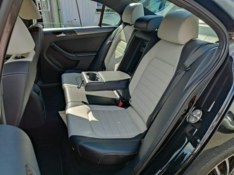 Volkswagen Jetta 1.8 TFSI 170 KM, Automat, Skóra, Nawigacja, Bluetooth, Kamera, Alu,USB A6 (2010-)