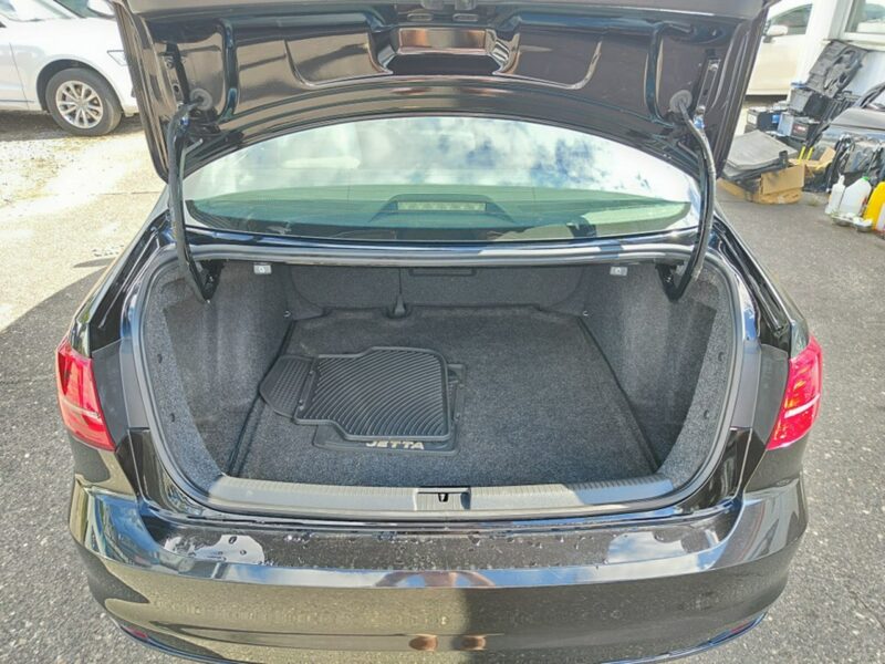 Volkswagen Jetta 1.8 TFSI 170 KM, Automat, Skóra, Nawigacja, Bluetooth, Kamera, Alu,USB A6 (2010-)