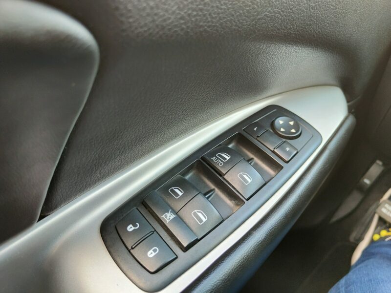Dodge Journey 2.4 Benzyna 190 KM, Bluetooth, Kamera Cofania, Tempomat, 7-osób, Alu