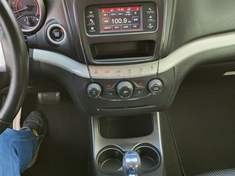 Dodge Journey 2.4 Benzyna 190 KM, Bluetooth, Kamera Cofania, Tempomat, 7-osób, Alu