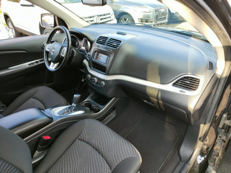 Dodge Journey 2.4 Benzyna 190 KM, Bluetooth, Kamera Cofania, Tempomat, 7-osób, Alu