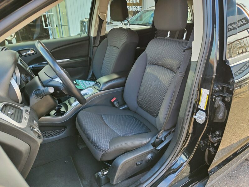 Dodge Journey 2.4 Benzyna 190 KM, Bluetooth, Kamera Cofania, Tempomat, 7-osób, Alu