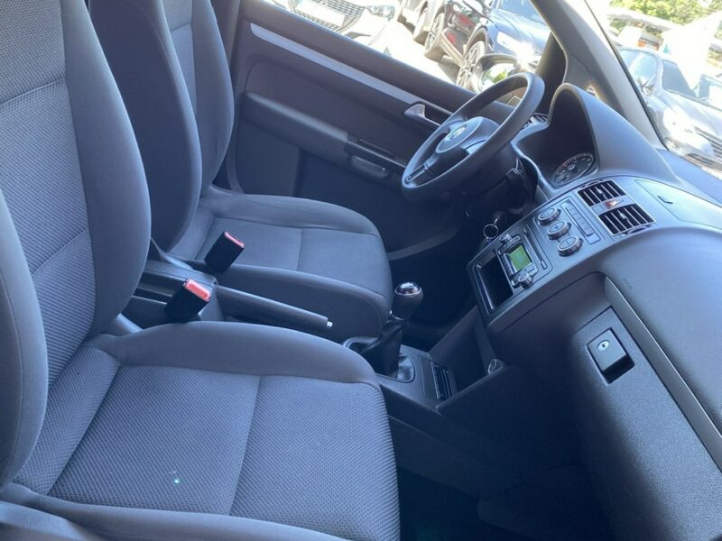 Volkswagen Touran 7 osób, Podgrzewane fotele,Klima,Gwarancja II (2010-2015)