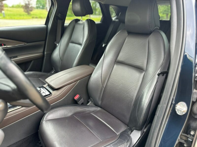 Mazda CX-30 2.0 Skyactive-X BOSE Luxury Faktura VAT 23%