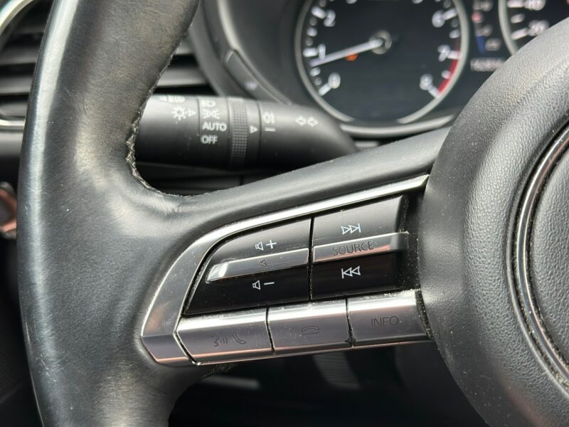 Mazda CX-30 2.0 Skyactive-X BOSE Luxury Faktura VAT 23%