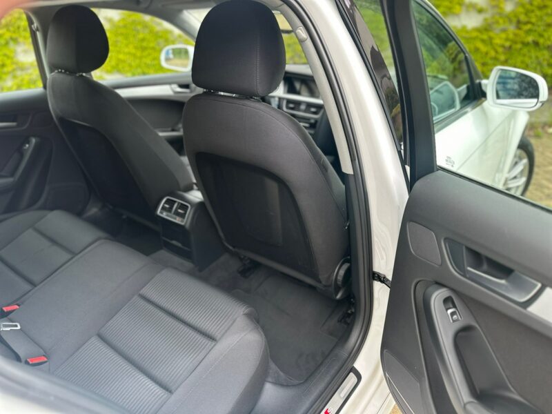 Audi A4 1.8 Sport S-line Europa B8 (2007-2015)