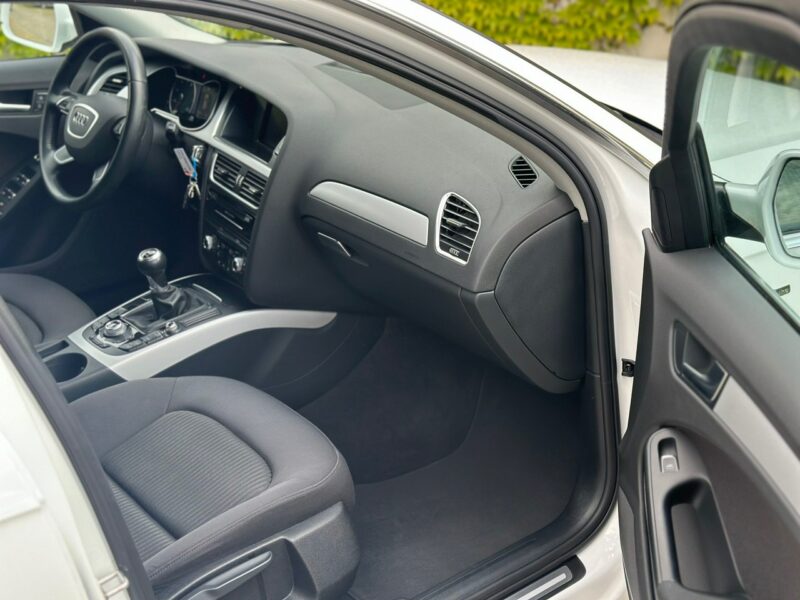 Audi A4 1.8 Sport S-line Europa B8 (2007-2015)