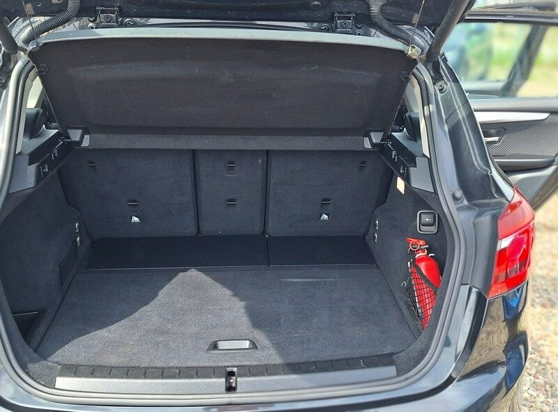 BMW 216 ledy mały przebieg F45