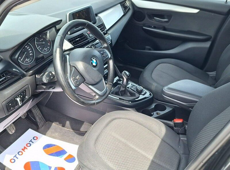 BMW 216 ledy mały przebieg F45