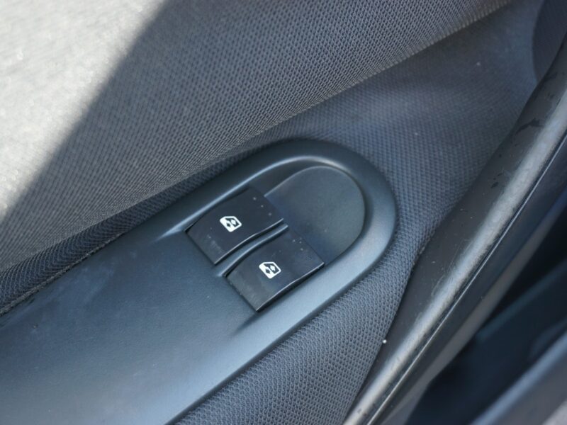 Renault Megane 1.5DCi 86KM, Zarejestrowany, Ubezpieczony, Sprawny, Ekonomiczny, II (2002-2008)