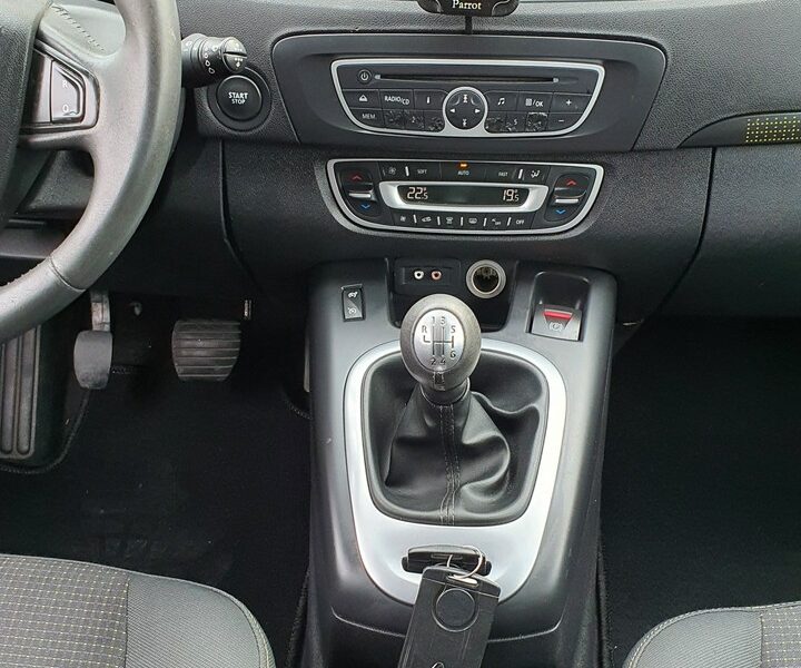 Renault Scenic 1.5 dCi 110KM # NAVI # Climatronic # Parktronic # KeyLess # SUPER STAN III (2009-2016)