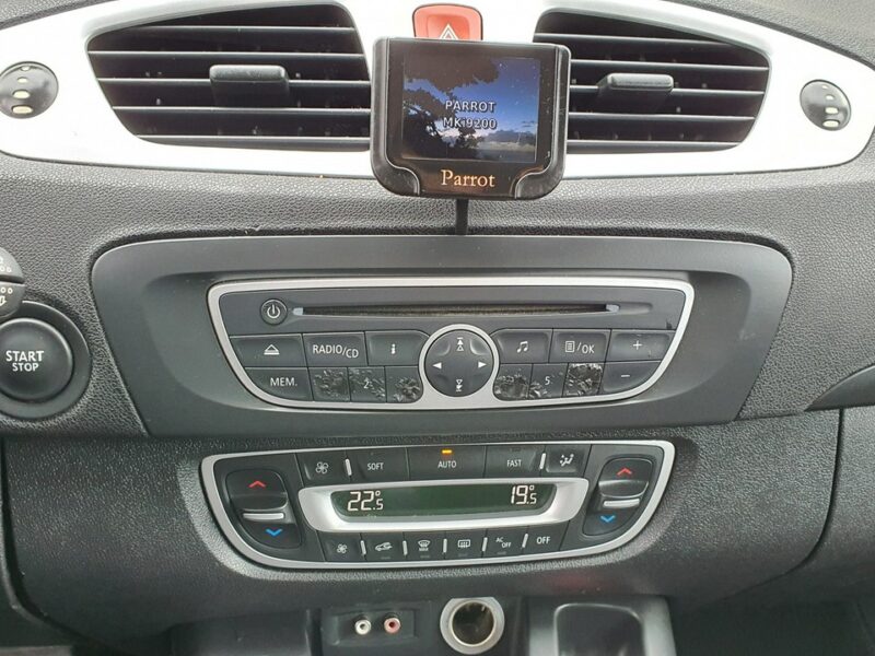 Renault Scenic 1.5 dCi 110KM # NAVI # Climatronic # Parktronic # KeyLess # SUPER STAN III (2009-2016)