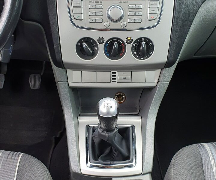 Ford Focus 1.6 16v 101KM # LIFT # Klima # Super Stan # Czarna Perła # GWARANCJA ! Mk2 (2004-2011)