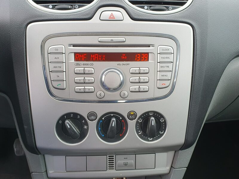 Ford Focus 1.6 16v 101KM # LIFT # Klima # Super Stan # Czarna Perła # GWARANCJA ! Mk2 (2004-2011)