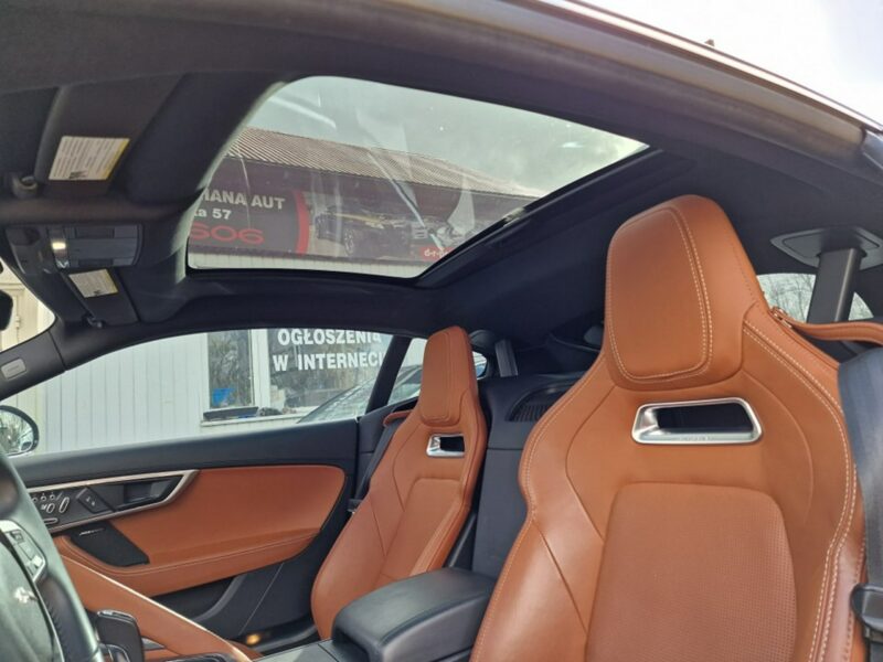 Jaguar F-Type P-300 2.0 TURBO 300 KM, Panorama, Kamera, Full LED, Skóra, Navi, FULL