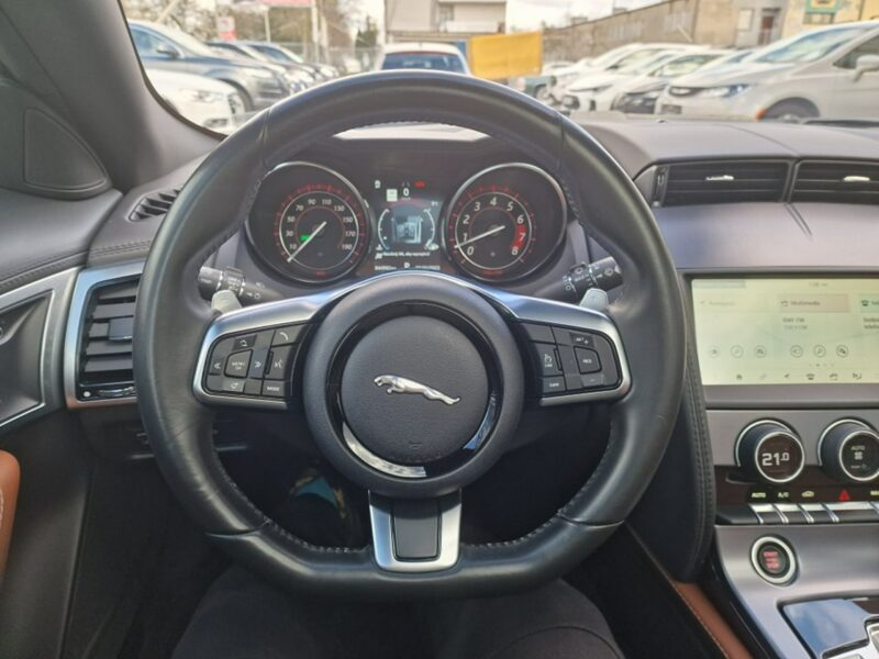 Jaguar F-Type P-300 2.0 TURBO 300 KM, Panorama, Kamera, Full LED, Skóra, Navi, FULL