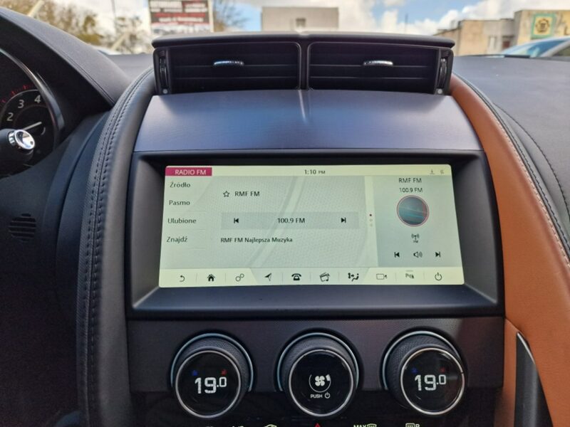 Jaguar F-Type P-300 2.0 TURBO 300 KM, Panorama, Kamera, Full LED, Skóra, Navi, FULL