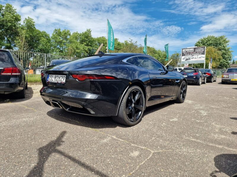 Jaguar F-Type P-300 2.0 TURBO 300 KM, Panorama, Kamera, Full LED, Skóra, Navi, FULL