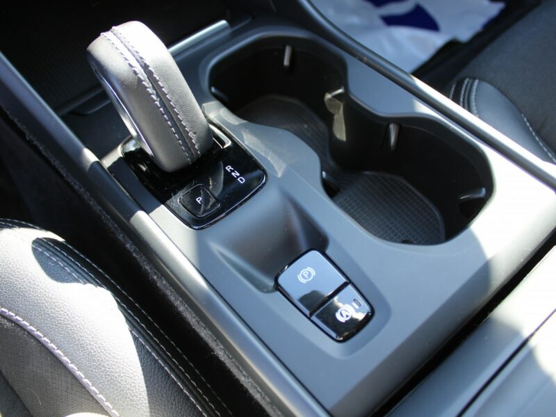 Volvo XC 40 F-vat,salon-polska Momentum,LED,automat,półskóra