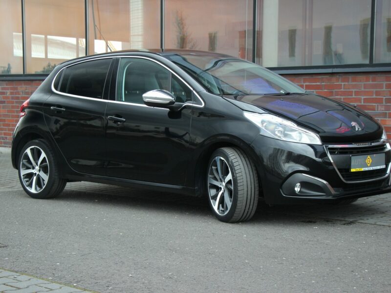 Peugeot 208 12.2017*Panorama*Navi*PółSkóra*Led*AsysPark*Esp*Alu17*Klimatr*GwarVGS I (2012-2019)