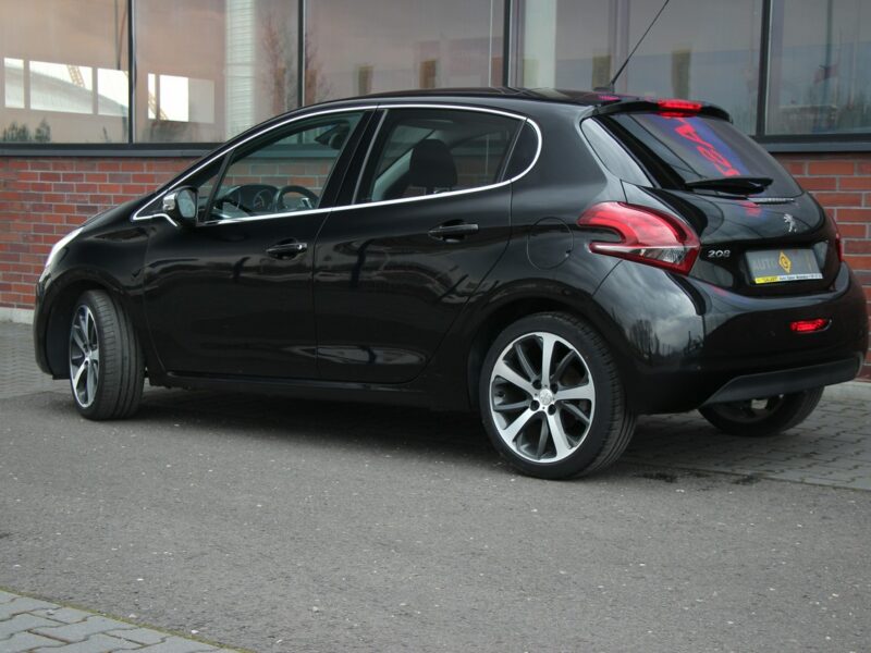 Peugeot 208 12.2017*Panorama*Navi*PółSkóra*Led*AsysPark*Esp*Alu17*Klimatr*GwarVGS I (2012-2019)