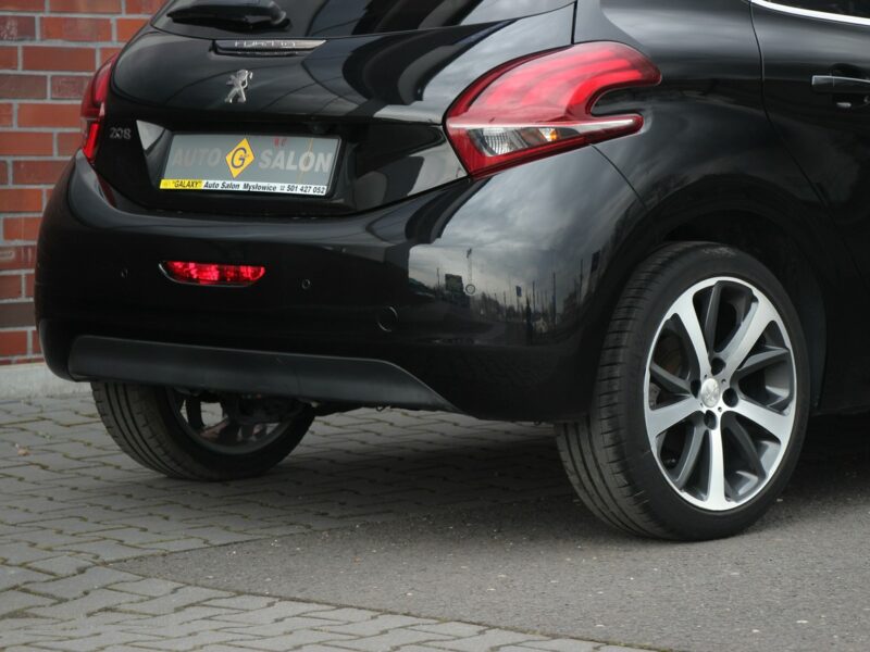 Peugeot 208 12.2017*Panorama*Navi*PółSkóra*Led*AsysPark*Esp*Alu17*Klimatr*GwarVGS I (2012-2019)