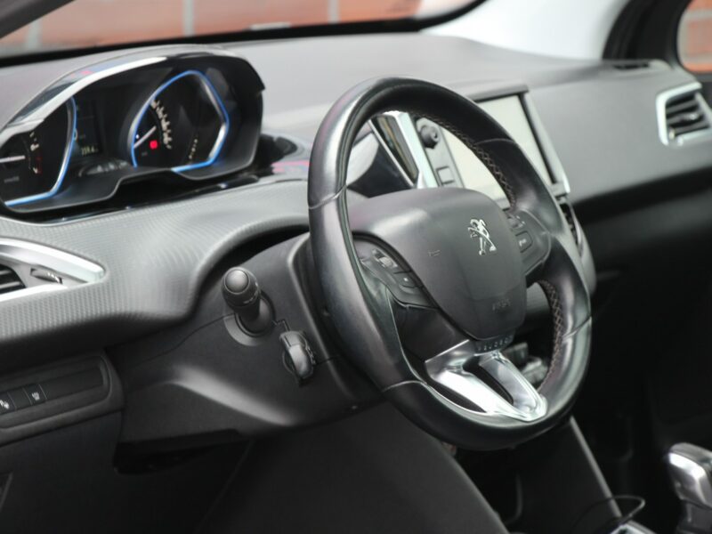 Peugeot 208 12.2017*Panorama*Navi*PółSkóra*Led*AsysPark*Esp*Alu17*Klimatr*GwarVGS I (2012-2019)
