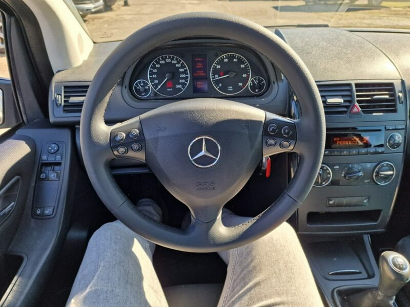 Mercedes A 150 1.5 Benzyna 95 KM, Grzane Fotele, Wielofunkcyjna Kierownica, Alufelgi W169 (2004-2012)