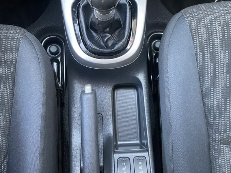 Honda Jazz 1.3 102 KM ,Podgrzewane fotele,Gwarancja IV (2013-)